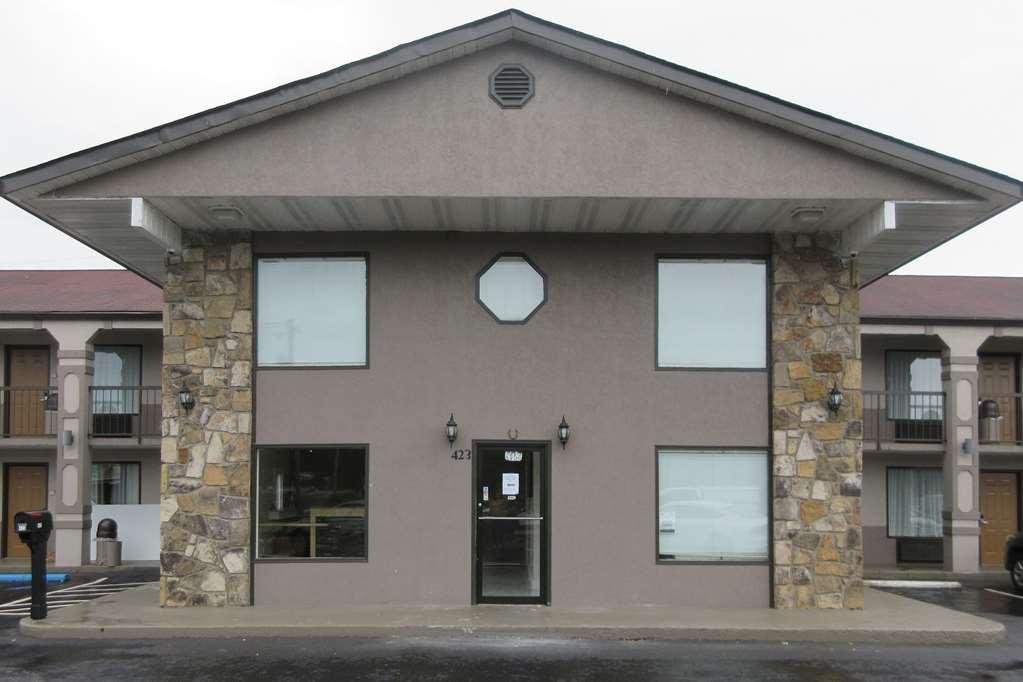 Econo Lodge Sevierville-Pigeon Forge On The River מראה חיצוני תמונה