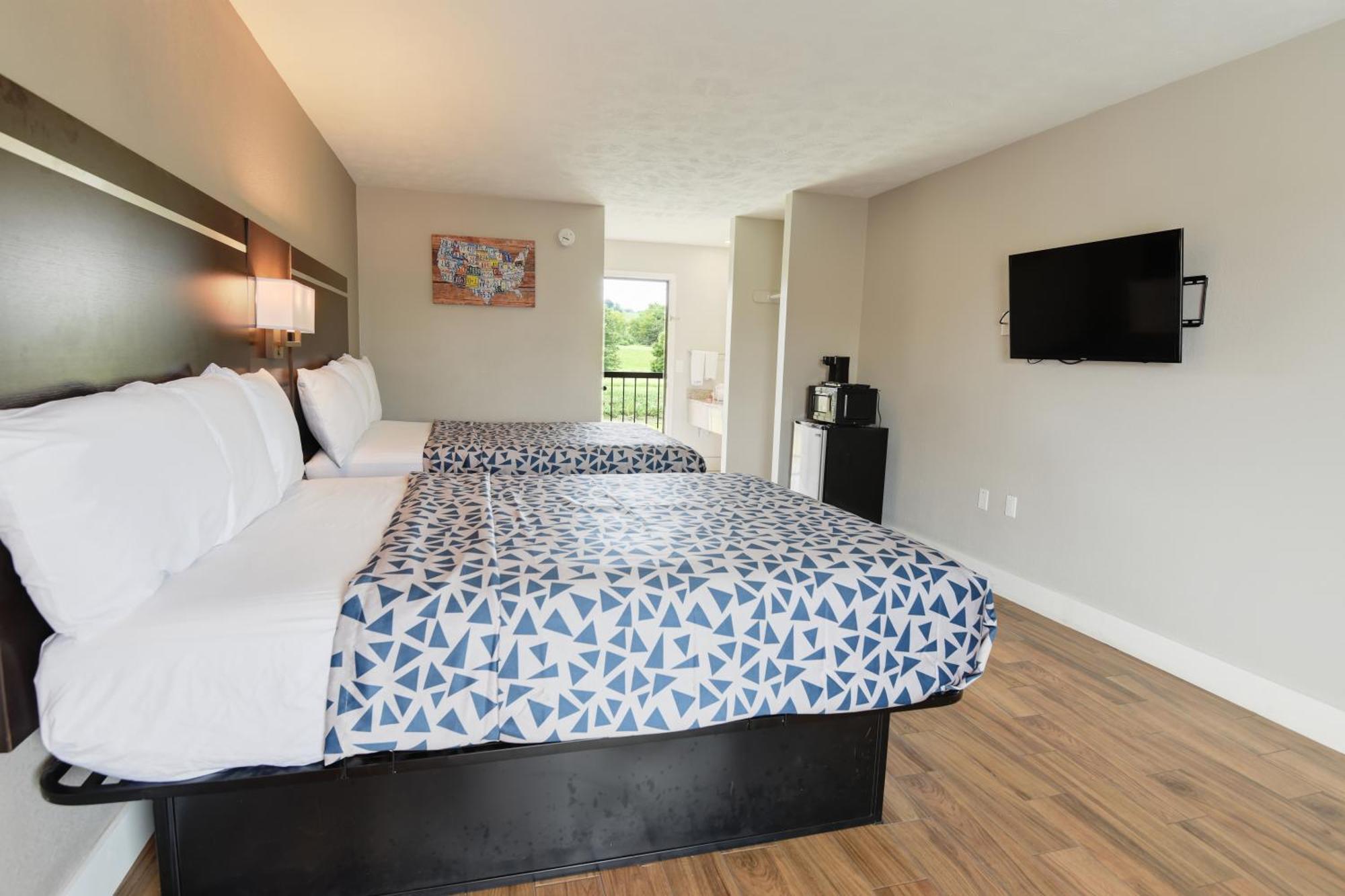 Econo Lodge Sevierville-Pigeon Forge On The River מראה חיצוני תמונה